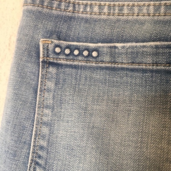 Blank NYC Cut Off Distressed Shorts Raw Hem - Picture 7 of 11